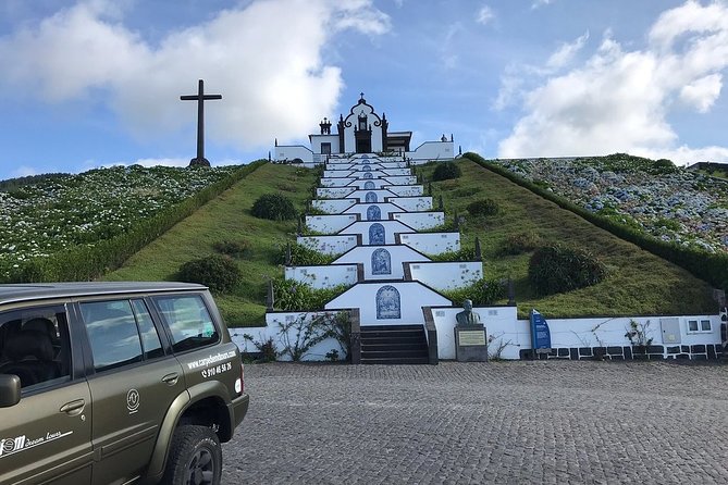 Private Full-Day 4x4 Tour to Furnas Volcano - Vila Franca do Campo islet: a natural pool with a human backstory