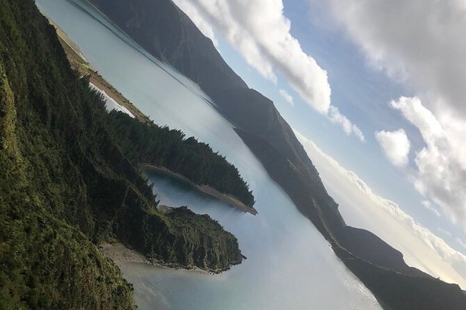 Private Full-Day 4x4 Tour to Lagoa do Fogo & Lagoa das Sete Cidades - Caldeira das Sete Cidades: the north ridge drive and crater drama