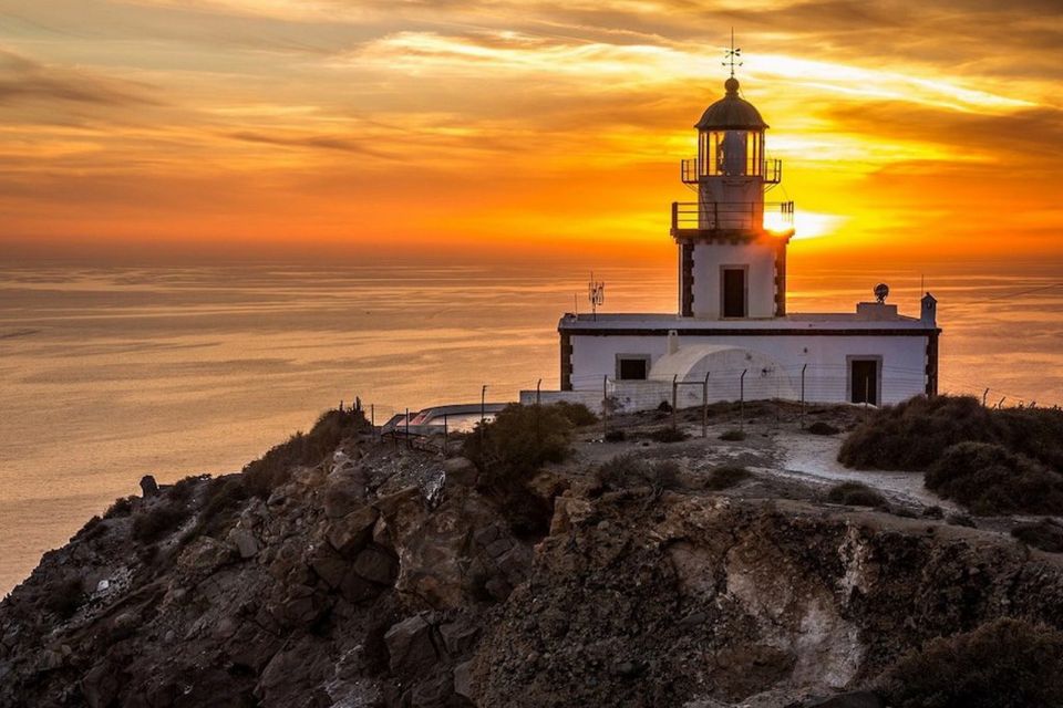 Private Half-Day Sightseeing Tour of Santorini - Traditional villages: Megalochori and Pyrgos Kallistis