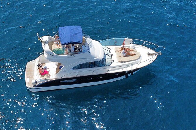 Private Luxury Motor Boat 2, 3 and 4 Hour Charters - 3 hours: more sailing time and more room to linger