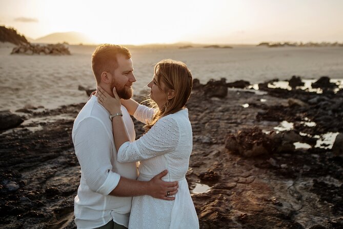 Private Pro Photoshoot in the Dunes of Corralejo - Price and value: $252.29 per group (up to 10) makes it work