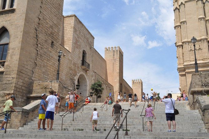 Private Shore Excursion to Valldemossa and Palma de Mallorca - Guide and Driver Quality: What the Reviews Tell You to Expect