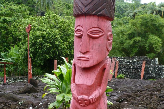 private Tahiti island discovery - Stop 3: Arahoho Blowhole and a calm bay contrast