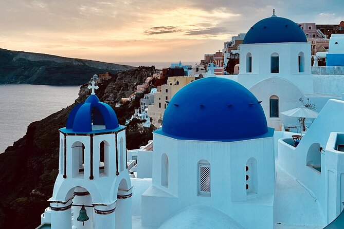 Private Tailor-Made Santorini Tour with Local Driver - Oia for the iconic views, with enough time to breathe