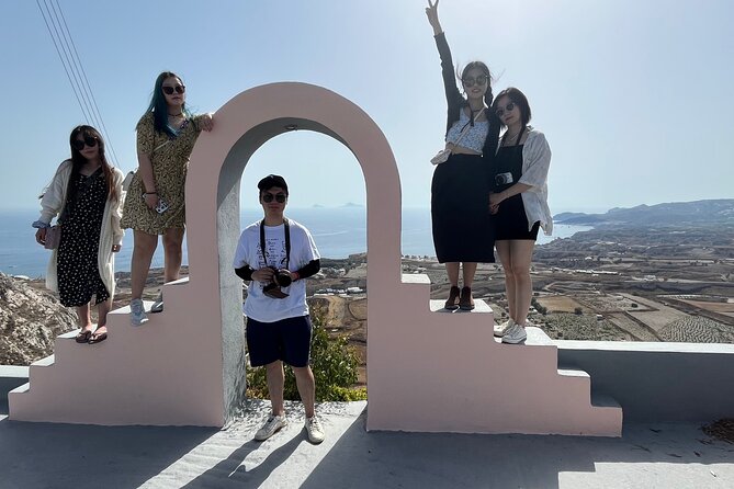 Private tour experience in Santorini island - Private pickup and van comfort (the practical stuff that matters)