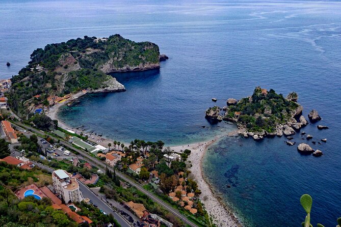 Private tour of Taormina, Castelmola, Isola bella for small groups - Meeting in the port: where the day starts
