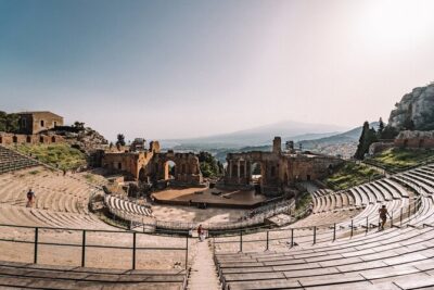 Private tour of Taormina, Castelmola, Isola bella for small groups - Taormina on a tight, smart route