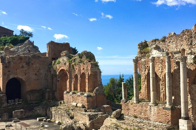 Private tour of Taormina, Castelmola, Isola bella for small groups - Transport and comfort: why the car details matter