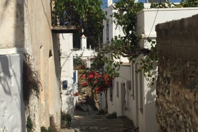 Private Tour on Paros Island - Starting in Naousa: fishing boats, quick photos, and fast orientation