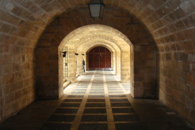 Private Tour: Palma de Mallorca Old Town - Art Nouveau in Palma: how the city’s newer style fits the older streets