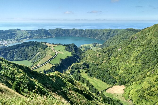 Private Tour Volcanic Lakes Sete Cidades and Lagoa do Fogo - The Sete Cidades viewpoint circuit: Pico do Carvão, Boca do Inferno, Vista do Rei