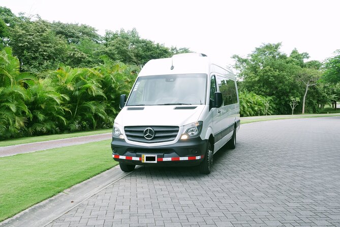 Private Transfer from Liberia Airport to Dreams Las Mareas - The drive to Playa Hermosa and Dreams: comfort, water, and real stop options
