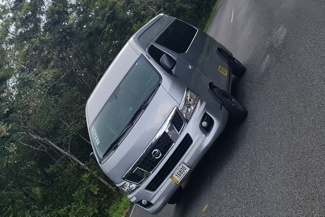 Private transfer from Liberia Airport - Inside the van: A/C comfort, Wi-Fi, and calm seating
