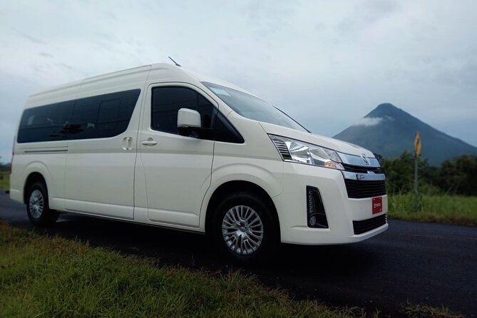Private Transfer La Fortuna To Juan Santamaria Airport From 7to10 - Private, Air-Conditioned Door-to-Door to SJO