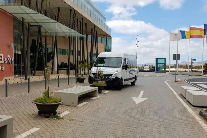 Private transfers from Lanzarote airport (ACE) to Playa Banca - Small Details That Make This Feel Like a Real Service