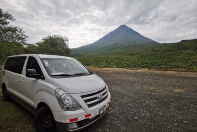 Private Transportation from LIBERIA AIRPORT to LA FORTUNA - The drive from Liberia to La Fortuna: what 2–3 hours feels like