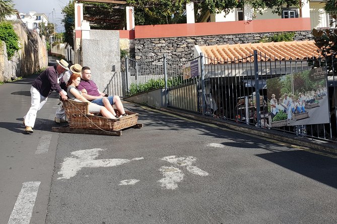 Private Tuk Tuk Tour to Old Town + Monte in Funchal - Stop 2: Associação dos Carreiros do Monte and the 2 km basket descent