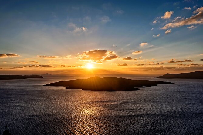 Private Unseen Authentic Santorini Half Day Island Tour - Stop 5: Akrotiri area for ancient-site vibes and Red Beach views