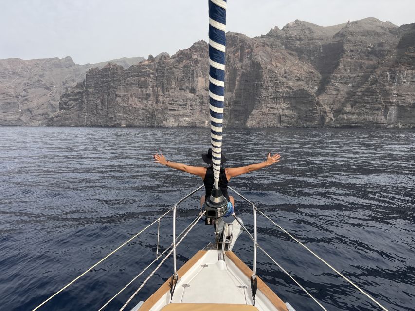 Puerto Colon : Whale & Dolphins Sailing Excursion - The 3–6 hour options: choosing the right amount of time