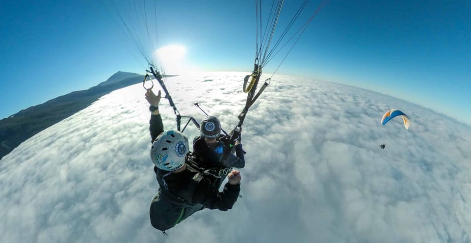 Puerto de la Cruz Tenerife: Teide Paragliding Flight - In the air: views, clouds, and the “bird” feeling