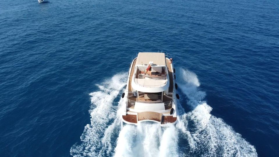 Puerto del Carmen: Catamaran Trip with Water Sports - The scenic sailing segment: Puerto Calero, Playa Quemada, and Playa Papagayo
