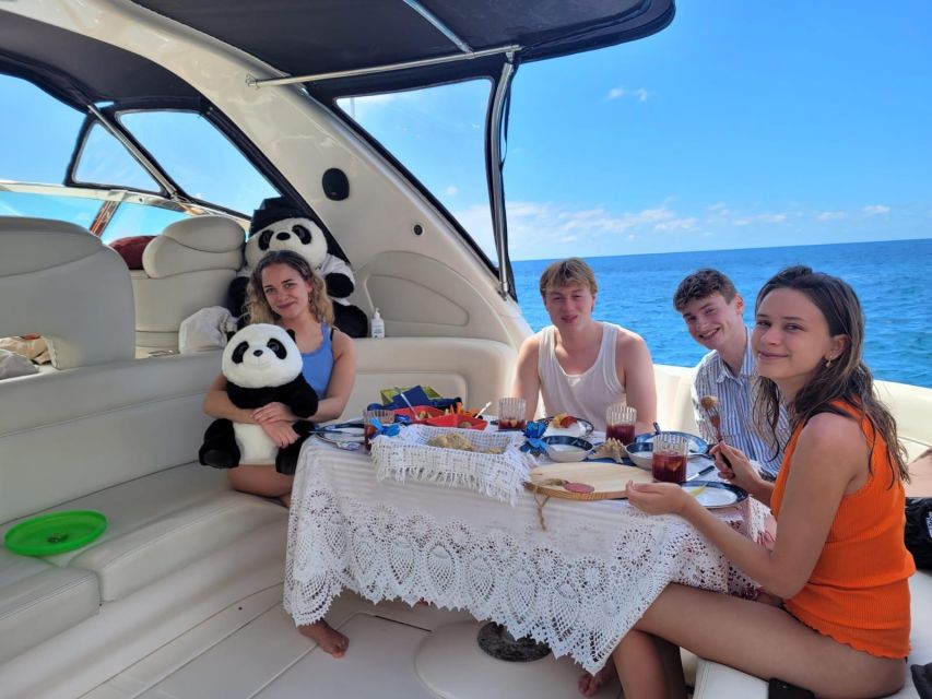 Puerto Rico, Gran Canaria: Boat Tour with Tapas and Drinks - Food and drinks: sangria, beer, and tapas as part of the boat experience