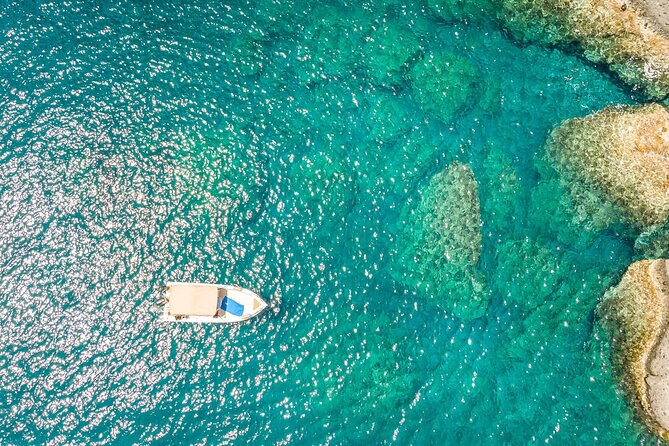 Rent a Boat in Santorini with Free License - Why Rent Your Own Boat on Santorini’s Caldera?