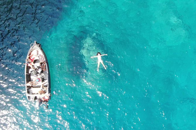 Rent a Boat in Santorini without a License - Key Points You’ll Care About