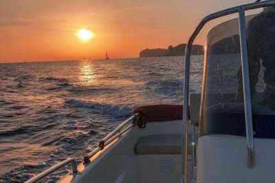 Rent a Boat in Santorini without a License - Training, GPS, and Safety Gear: How You Get Ready
