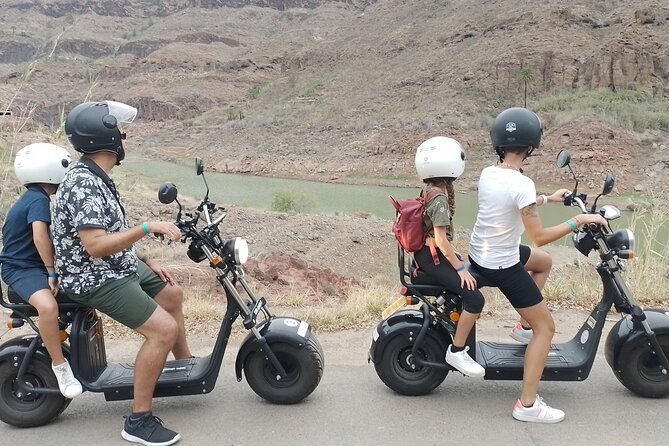Rent e-Scooter 2 seater from 1 untill 4 Hour : Explore Maspalomas - Why this asphalt-friendly e-scooter rental works so well in the south