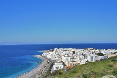 RHODES BEST FIRST IMPRESSION FOR CRUISE SHIP VISITORS - 4 people - Mandraki Harbour and the Church of the Annunciation: quick, iconic, and very photo-friendly