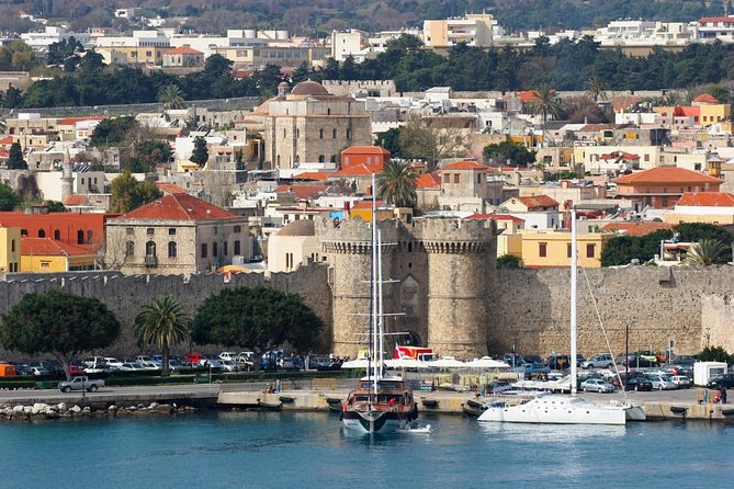 Rhodes Old Town Walking Tour (Small Group) - Grand Master Palace and the fortifications: what to look for