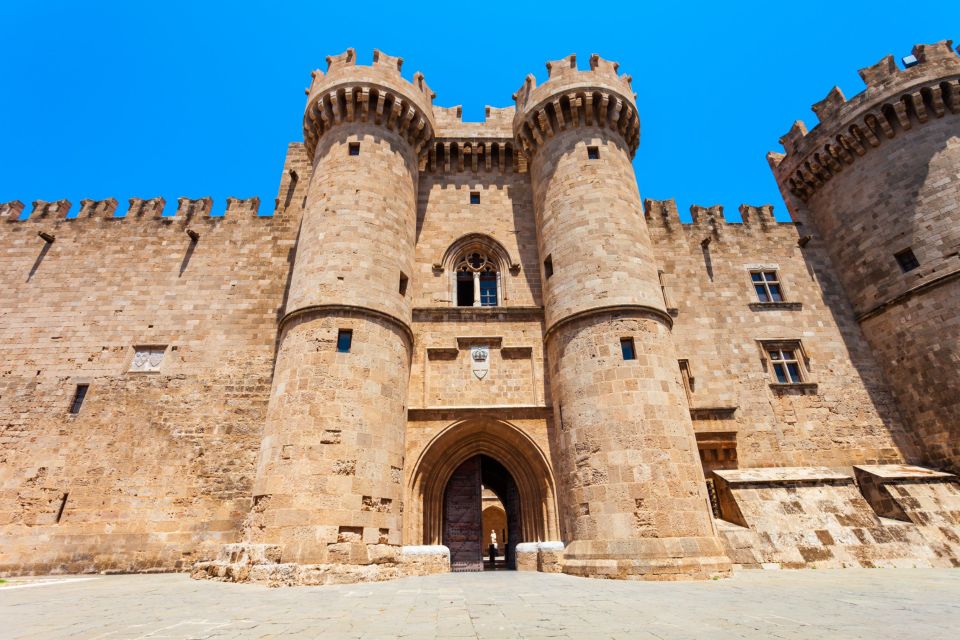 Rhodes: Palace of the Grand Master E-Ticket & Audio Tour - What the phone audio tour does really well