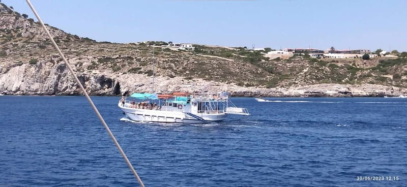 Rhodes: Pleasure Cruise for Swimming and Snorkeling - Setting Off From Mandraki: Meet at the Right Spot