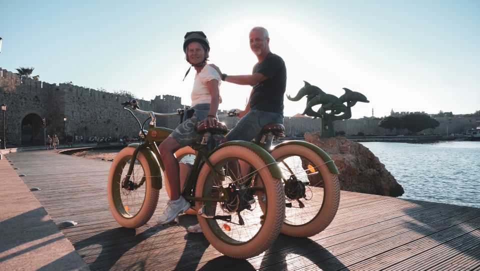 Rhodes: Retro eBike Highlights Tour w/ Personal Photographer - Stop 3: Palace of the Grand Master photo stop (and what to look for)