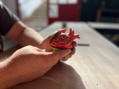 Rhodes Town: Pomegranate Pottery Masterclass - Finding the red-window workshop in Rhodes Town
