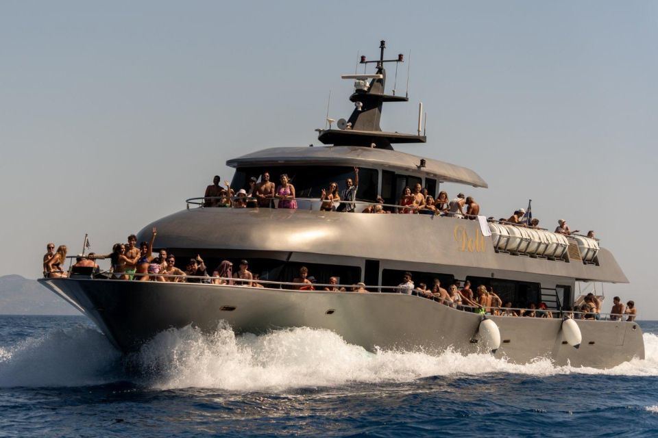 Rhodes: Transfer & Cruise to Symi Island & St. George Bay - Symi harbour and Yialos: how to spend your 3 hours