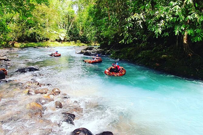Rio Celeste Aquatic Tubing Adventure - Safety and guide attention: what “professional” looks like on the ground