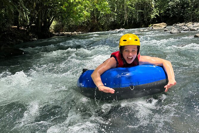 Río Celeste: Tubing Adventure in the Río Celeste - Your 2-Hour Plan: From Check-In to the Blue-River Float