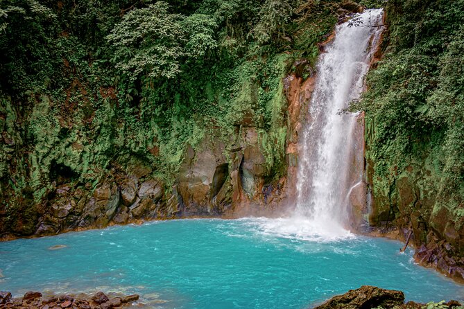Rio Celeste Waterfall Hike from Arenal - Starting from La Fortuna: the value of a guided Rio Celeste day
