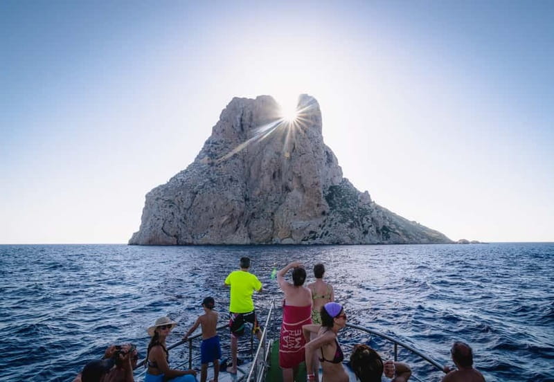 San Antonio: Es Vedrà & Formentera Boat Tour with Snorkeling - Es Vedrà and Formentera by boat: the day trip that feels bigger than it is