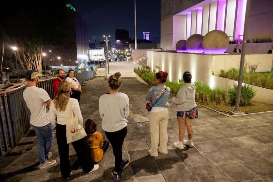 San José: Night Food and Culture Tour with Dinner - Key things you’ll notice right away