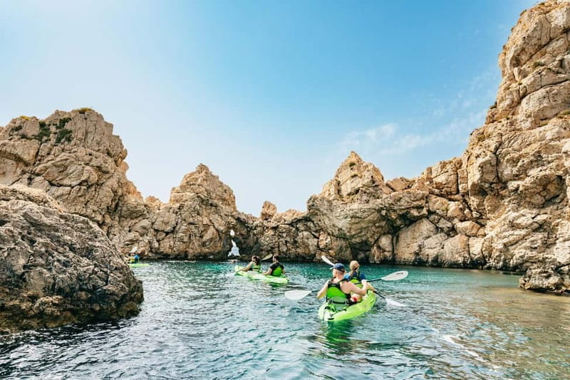 Santa Ponsa: Marine Reserve Kayak Tour - Santa Ponsa Meets the Kayaks: getting to Club Náutico