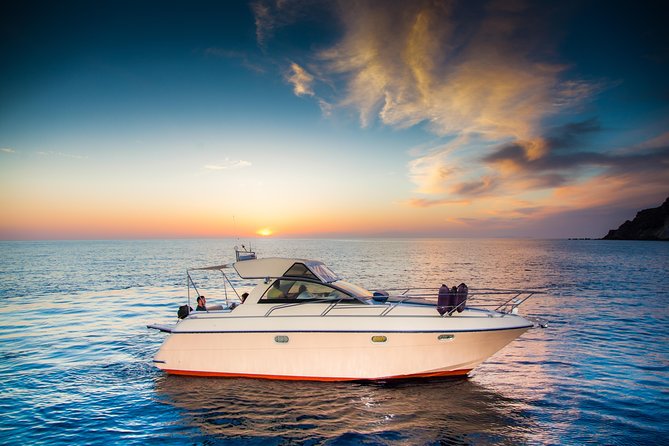 Santorini 5 - Hours Private Day Or Sunset Cruise with Bbq and Drinks - Key highlights at a glance