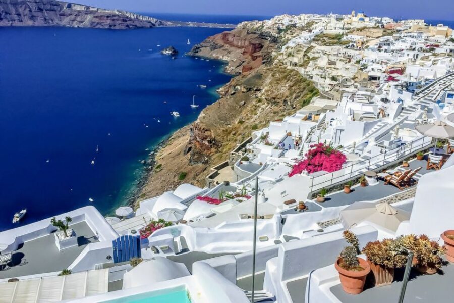Santorini: 6-Hour Best of Santorini Private Experience - Oia, the most photographed town, with smarter timing