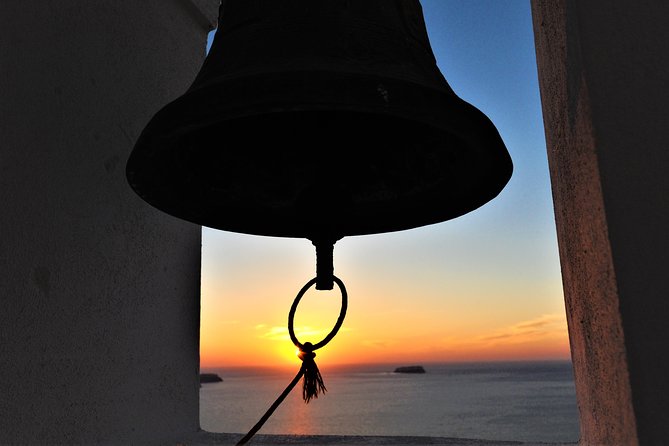 Santorini 6 Hour Private Custom Tour With a Local Driver - Firostefani and the Blue Dome: quick steps, big payoff