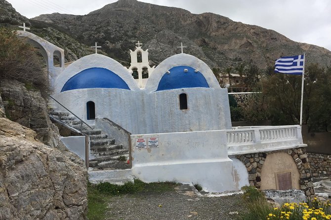 Santorini Blue Domes Private Tour - Entering the day with hotel pickup (and real comfort)