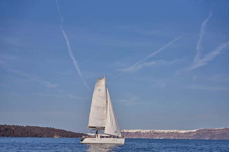 Santorini: Caldera Classic Catamaran Cruise w/ Meal & Drinks - White Beach and Mesa Pigadia: the photo stop plus snorkel time