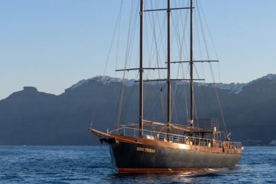 Santorini Caldera Morning Cruise With King Thiras Boat - Getting to Athinios: Pickup Timing and Why Your Start Might Feel Earlier