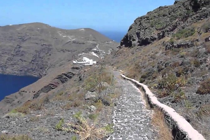Santorini Caldera Walk Hiking Experience Fira-Oia - Oia Finish Time: More Than a Drop-Off